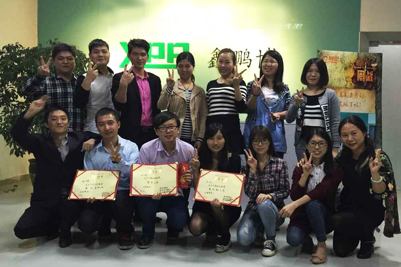 连接器厂家员工合影